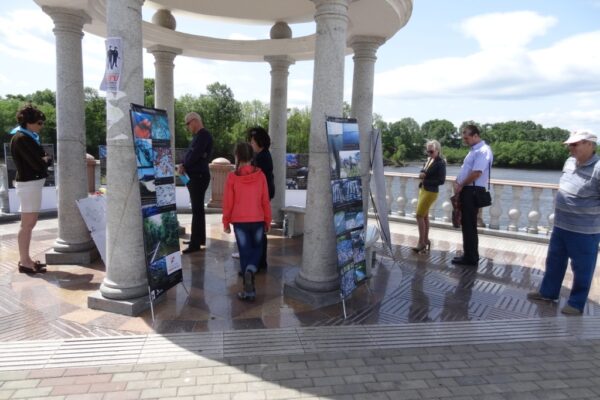 Photo exhibition Amur Fish on the central waterfront of Birobidzhan city